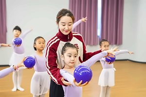 中黄外国语实验学校舞蹈室