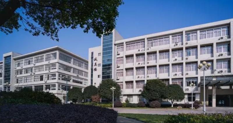 江苏省前黄高级中学地址，乘车路线