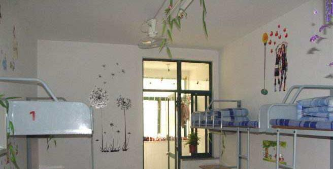 湘潭财经职业技术学校