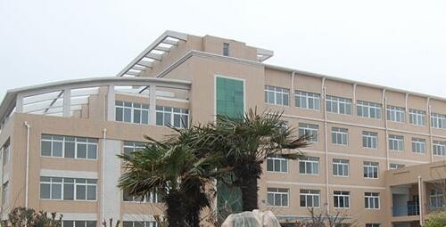 河南医药卫生学校