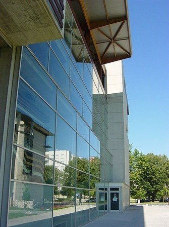 巴斯克大学