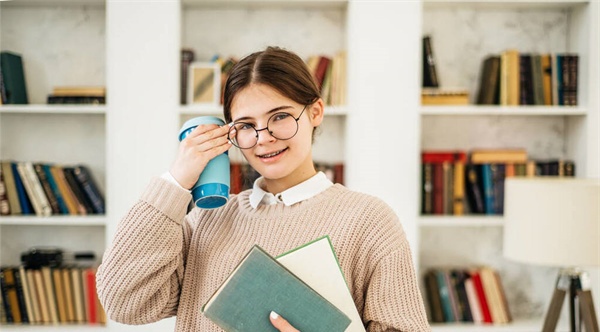 泸州市交通技工学校
