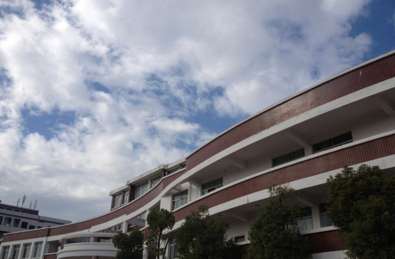 西河职业中学