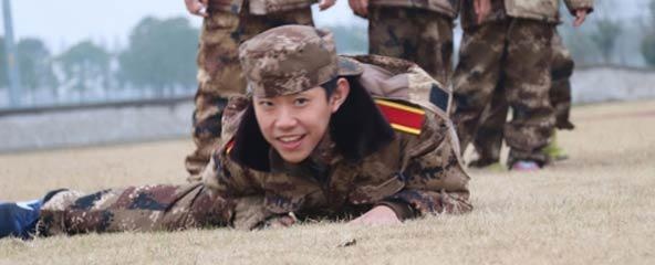 3天吃苦军事体验营