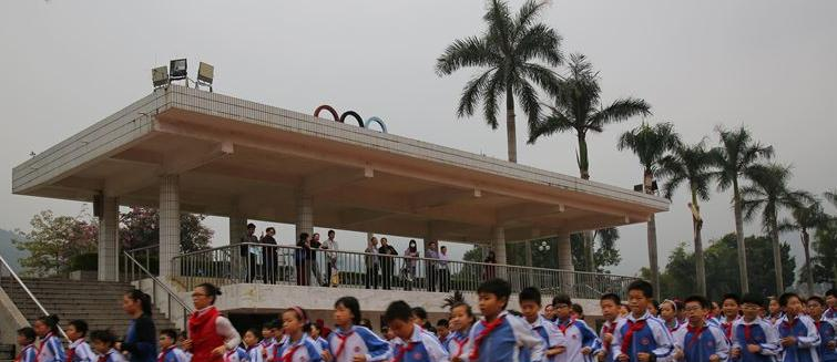 深圳石岩公学学校国际部网站