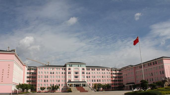 玉溪工业财贸学校