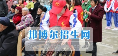 阆中师范学校青年志愿者赴光荣院慰问活动圆满结束