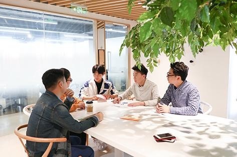朋友聊天