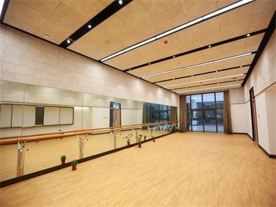青岛格兰德中学