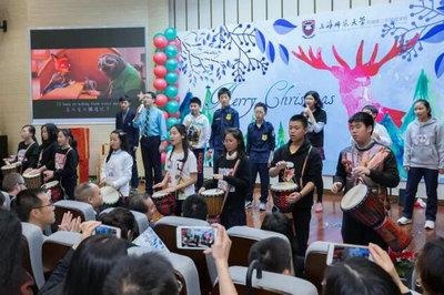 上师大附二外剑桥双语部2017年圣诞文艺汇演：《听妈妈的话》