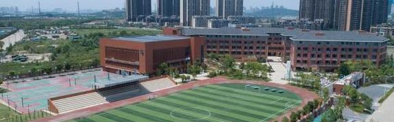 武漢三牛中美中學初中部怎么樣2