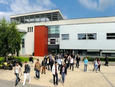 里尔电信学院