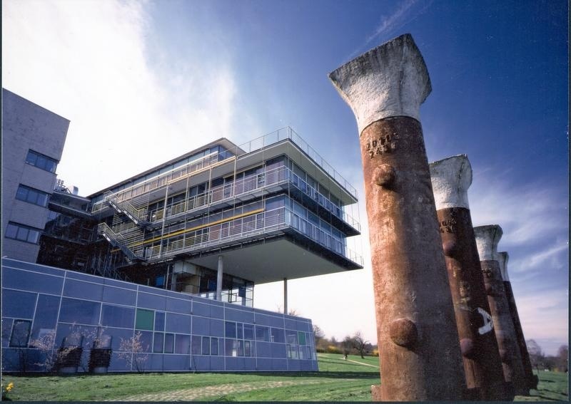 普福尔茨海姆应用技术大学