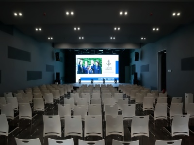 上海市松江区科德高级中学多媒体音像教学中心