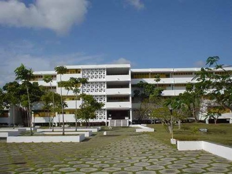 马坦萨斯大学