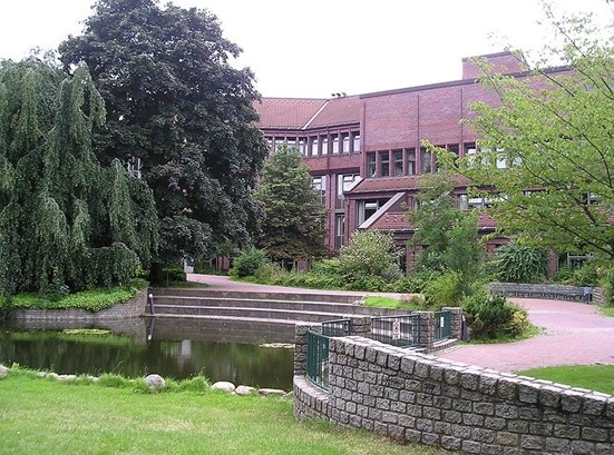 汉堡-哈尔堡工业大学