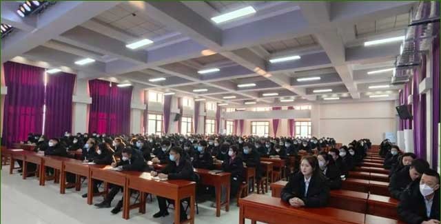 哈尔滨现代医护卫生学校