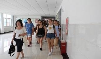 秦皇岛市中学国际班