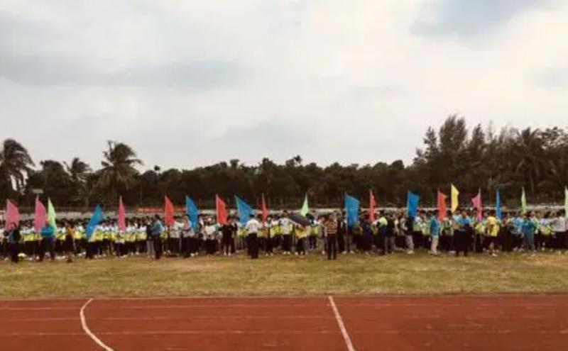 2023万宁市民族中学招生简章