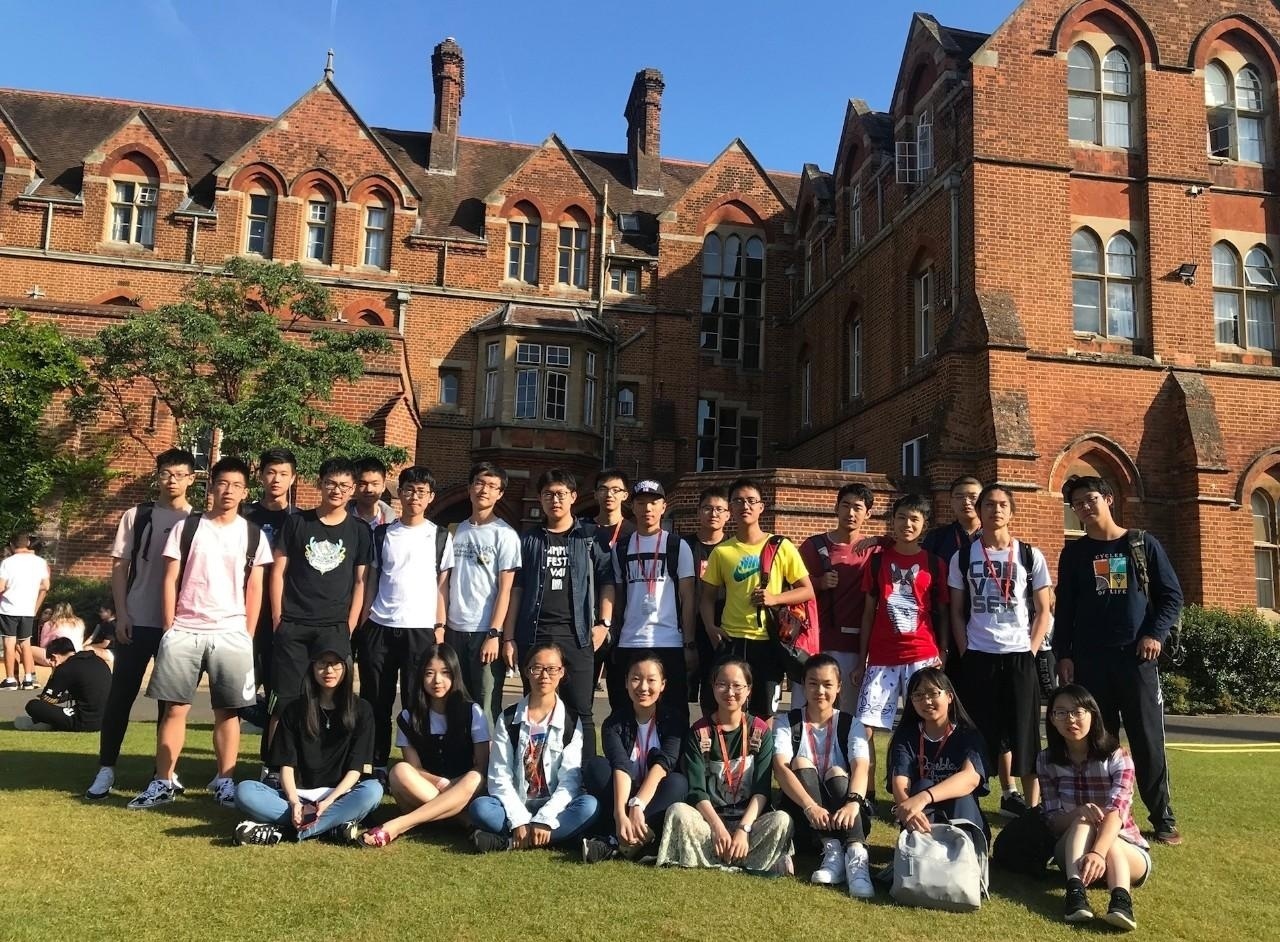 领科国际高中2018年英国夏令营.jpg