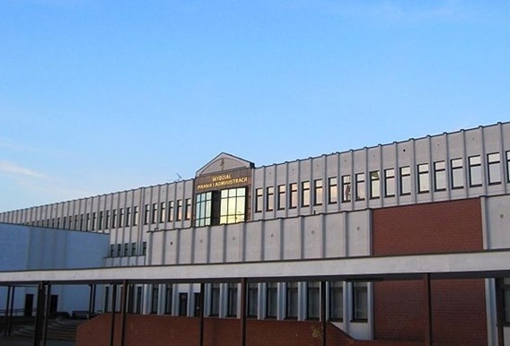 托伦哥白尼大学