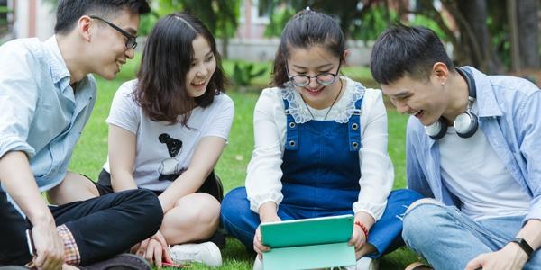 想以旅游的方式学习韩语口语，到韩国旅游的学员