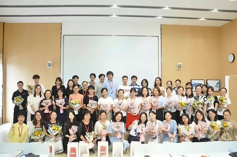 光华剑桥教师节.jpg