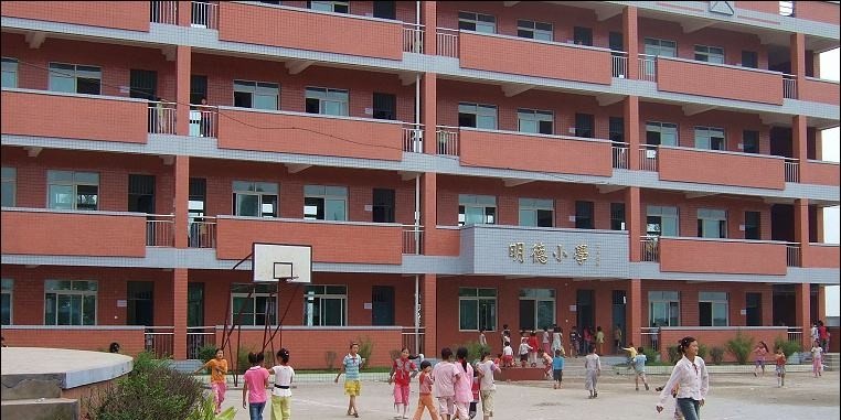 泸州长江职业学校2018年报名条件、招生对象