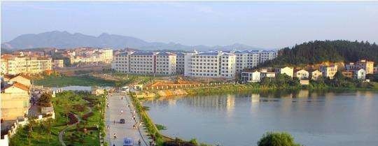 黄冈华晟中等专业学校