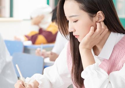 知识文化同步吸收