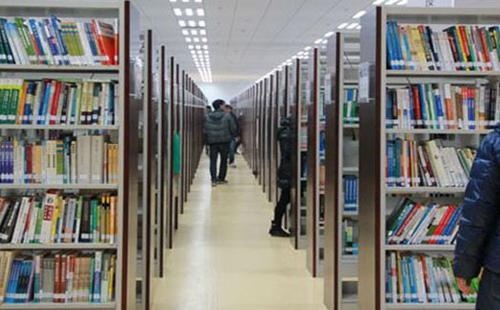 中国科学院大学剑桥国际课程中心