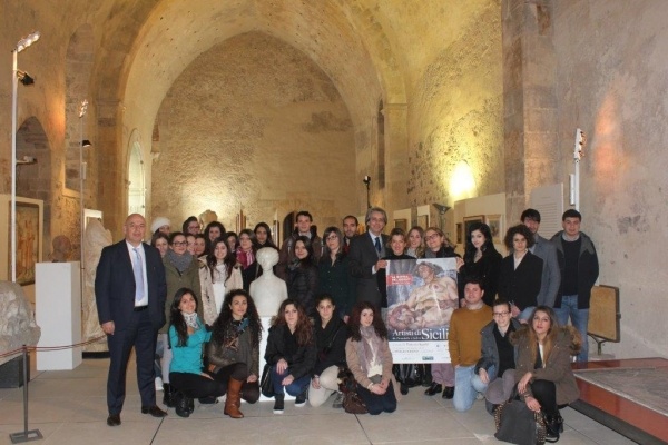 卡塔尼亚美术学院