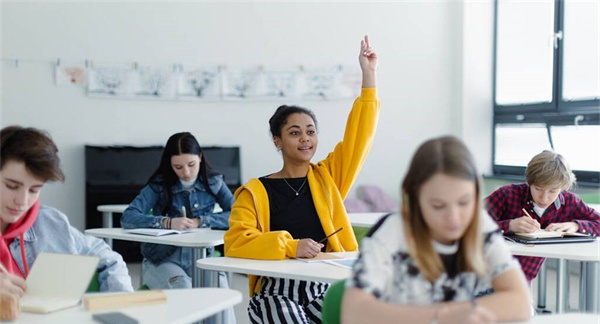 2023重庆艺术学校开设的专业一览表