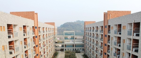 曲靖马龙县职业技术学校