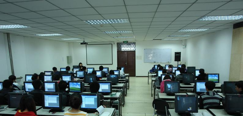 通海县职业高级中学