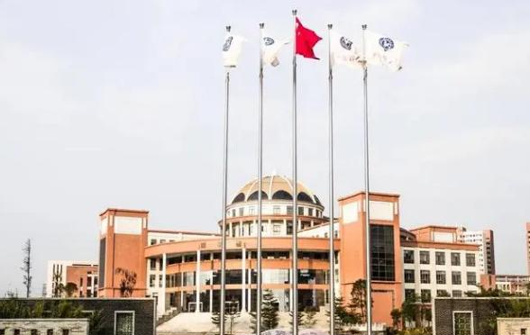 广州医科大学是211还是985(广州医科大学）