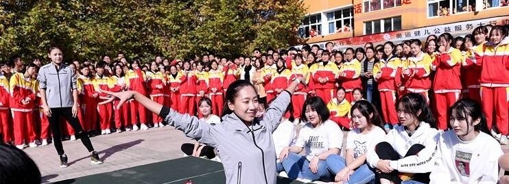 贵州大学附属中学2020年学费、收费多少