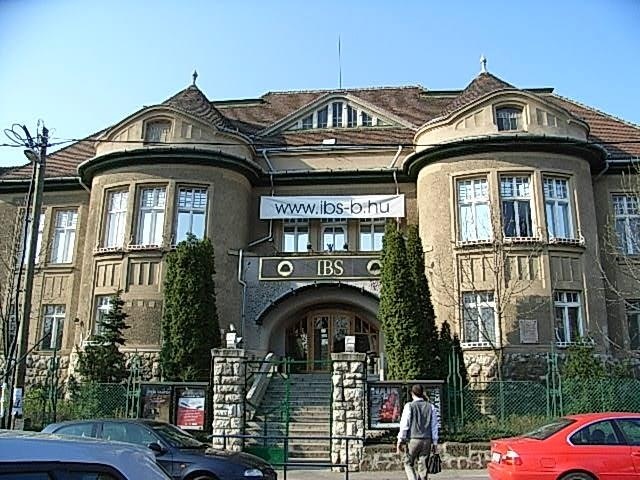 布达佩斯国际商学院