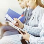 讲话没有感染力