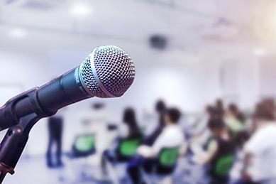 洽谈业务没说服力