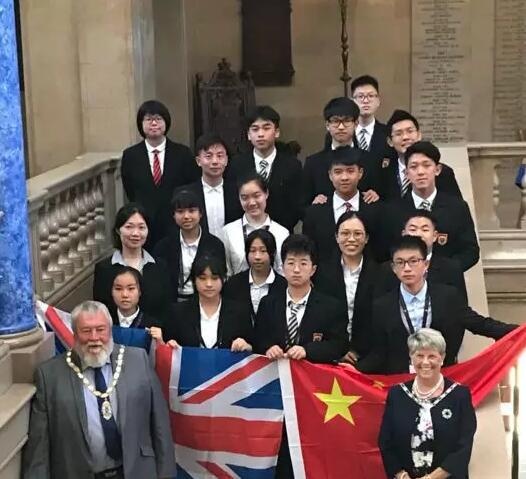 金苹果师生赴英国JACK HUNT SCHOOL进行国际交流.jpg