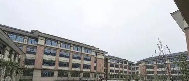 张家港外国语学校初中部2023年报名时间