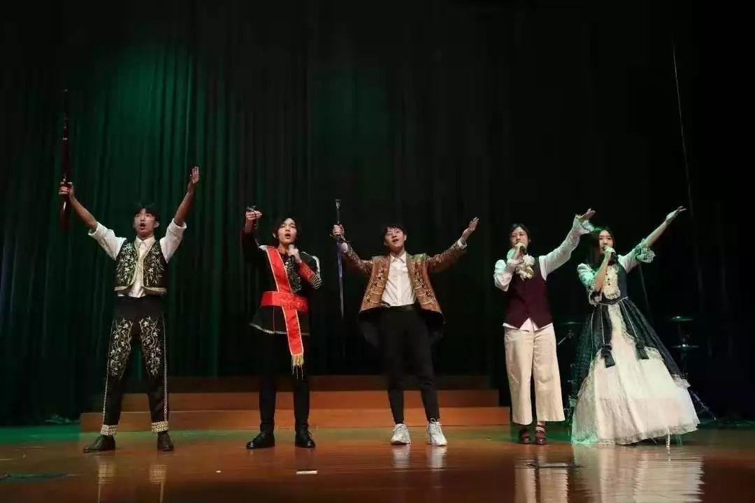 领科教育上海校区Drama社.jpg