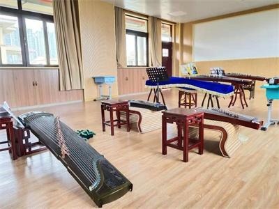 启东启迪外国语学校