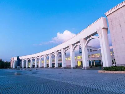 上海对外经贸大学国际本科