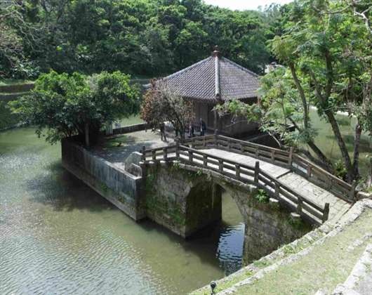 冲绳县立看护大学