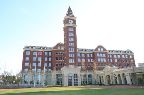 平湖卡迪夫学校