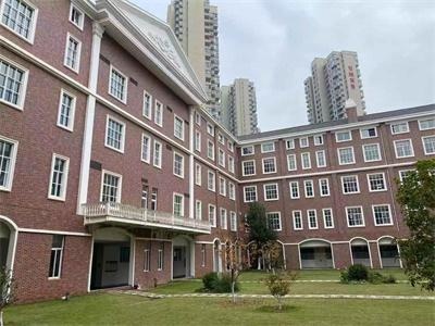 武汉三牛中美中学