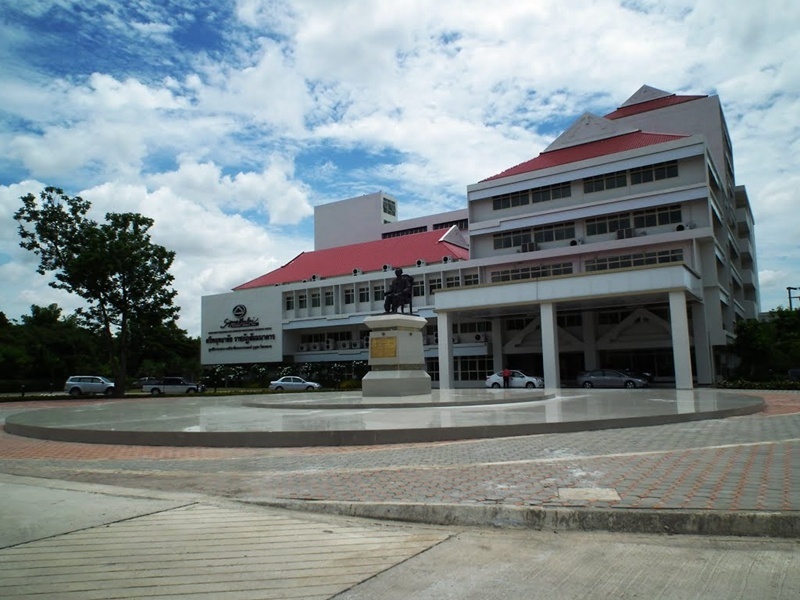 四色菊皇家大学