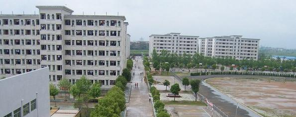 鄂东职业技术学院